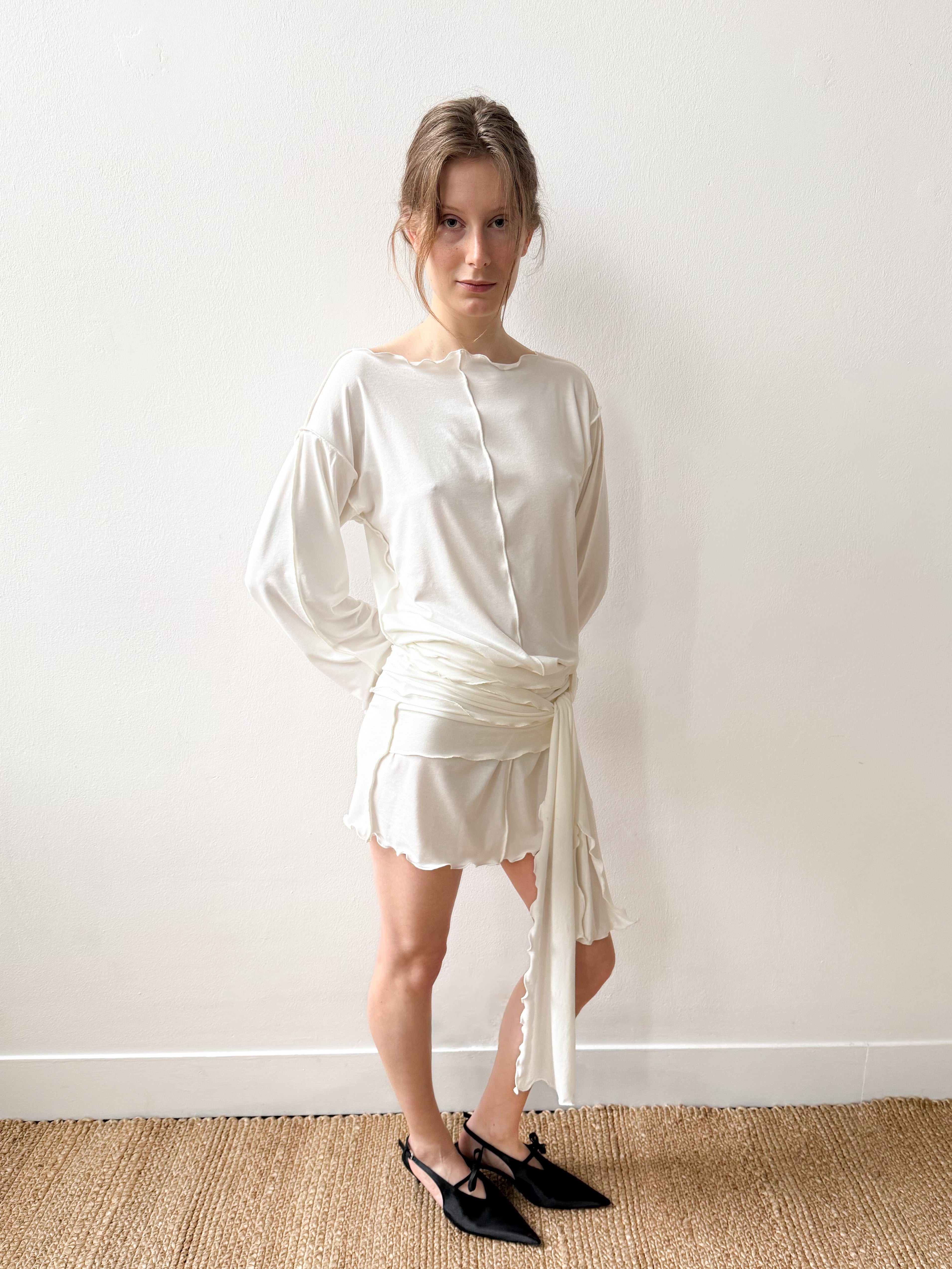WHITE dress