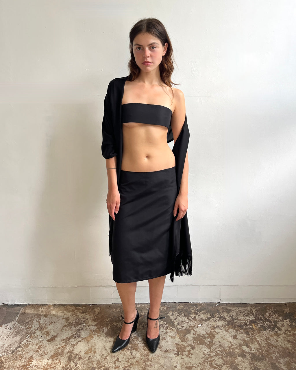 002 RHEA TOP BLACK